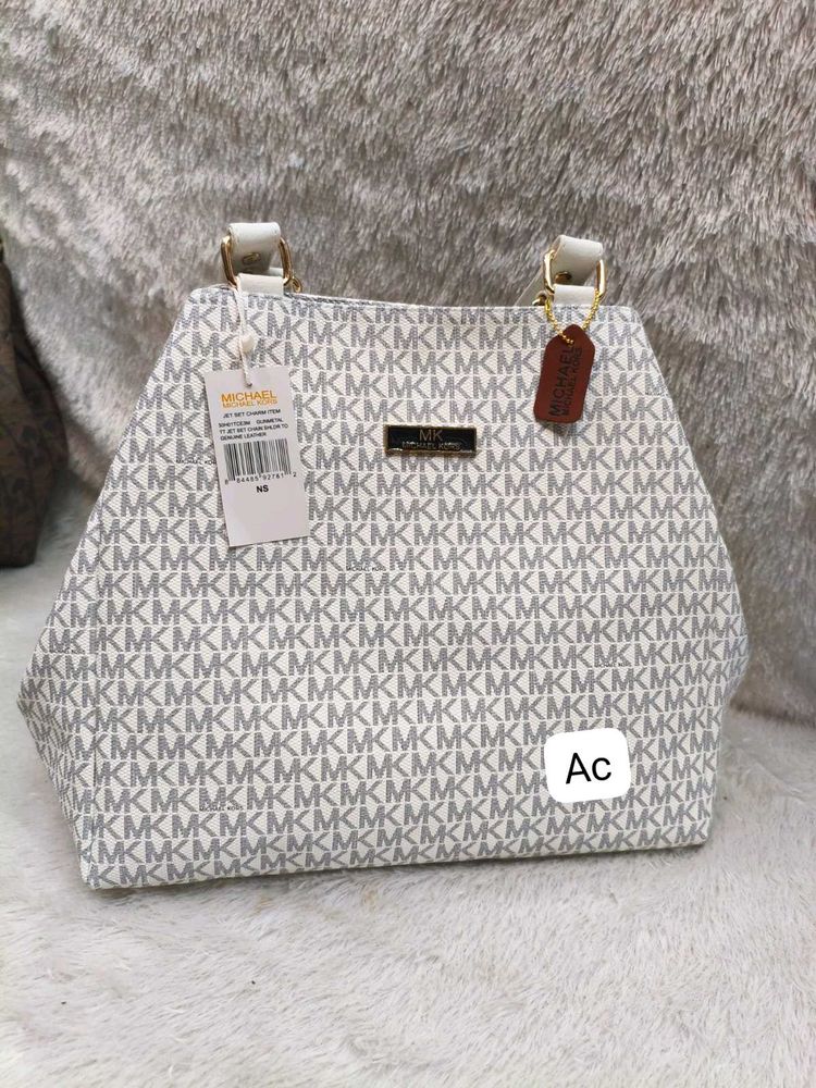 michael kors New York Tote Bag