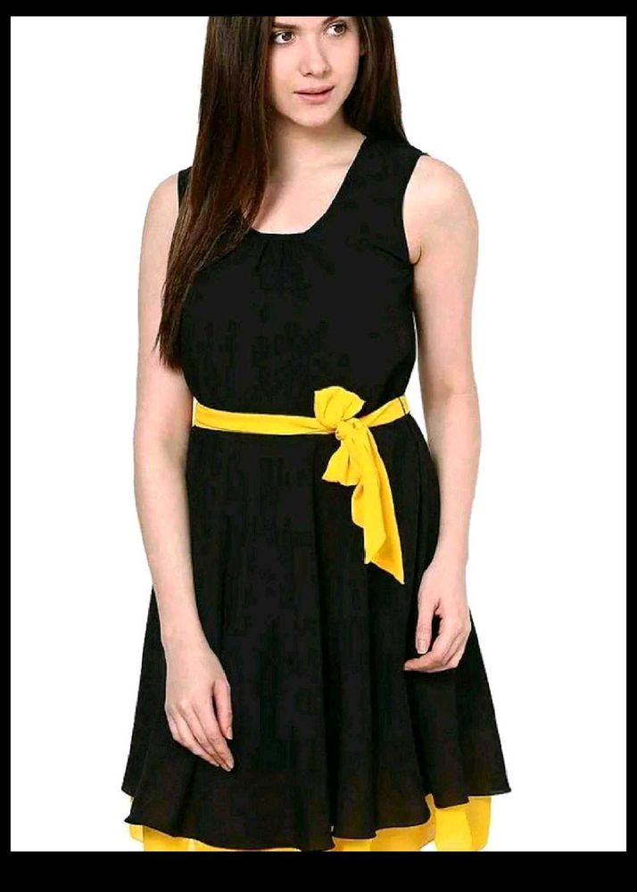 Chic Black &amp; Yellow Sleeveless Dress