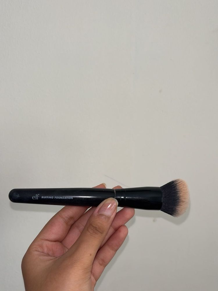 e.l.f. Buffing Foundation Brush