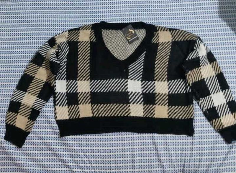Plaid V-Neck Crop Sweater