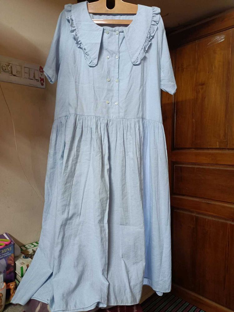 RUFFLE COLLAR DRESS