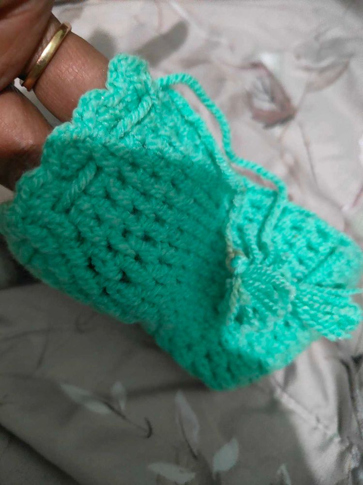 Crochet bottle cover