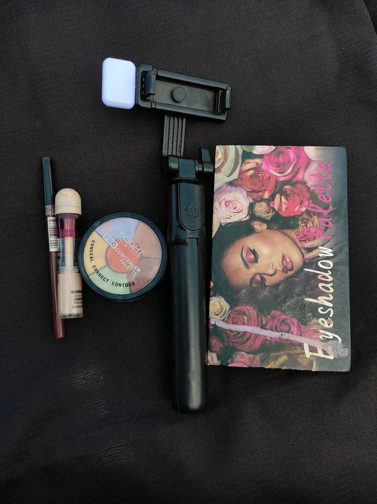 Tripod,Concealers,Correctors,lipliners, eyeshadow
