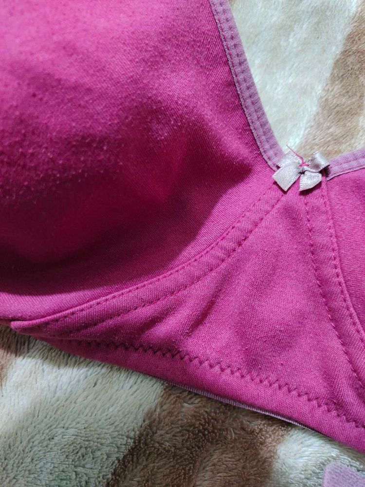 Preloved Pink Brassiere by Ollo-No shoulder straps