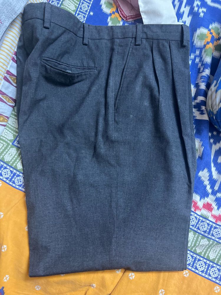 Classic Men's Grey Pleated Trousers
