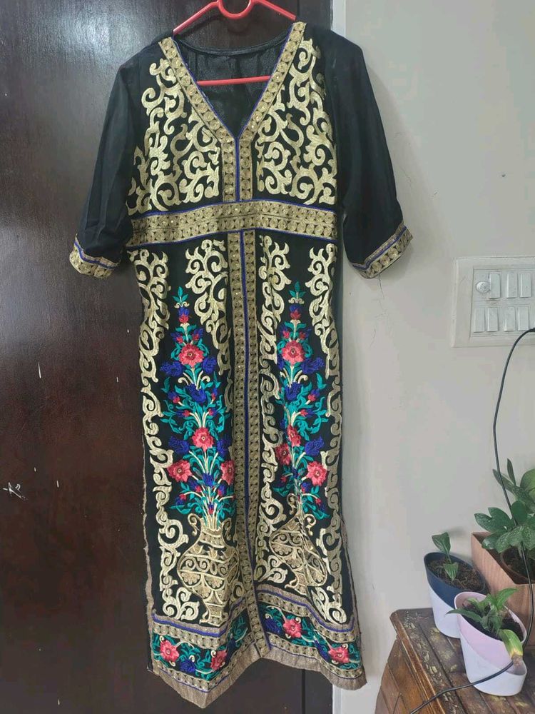 Black Embroidered Kurta