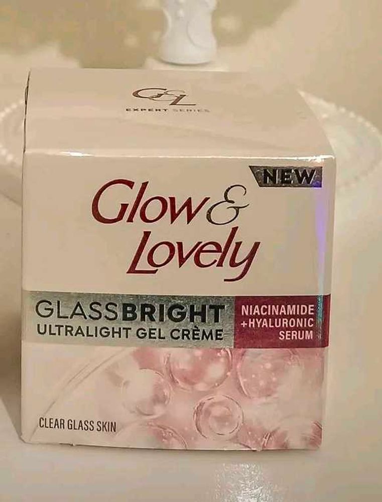 Glow &amp; Lovely Glass Bright Gel Creme