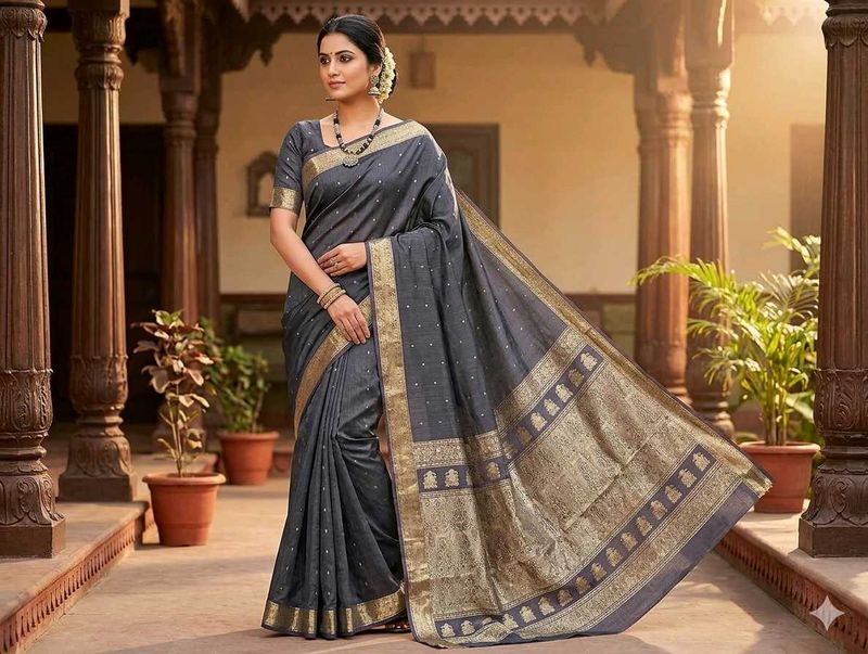 GentlyUsed Elegant SiecoGadwalSaree + StichedBl