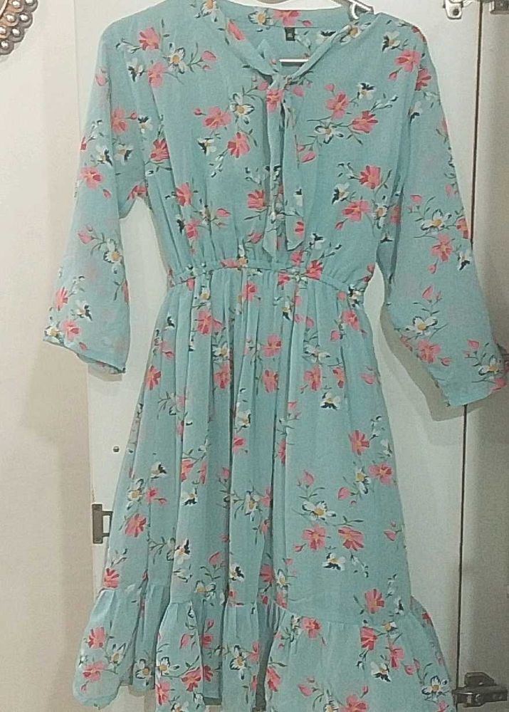 Floral Print A-Line Midi Dress.  size XL