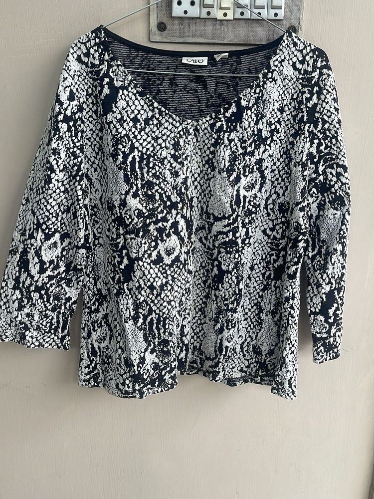 Black &amp; White Snake Print Top