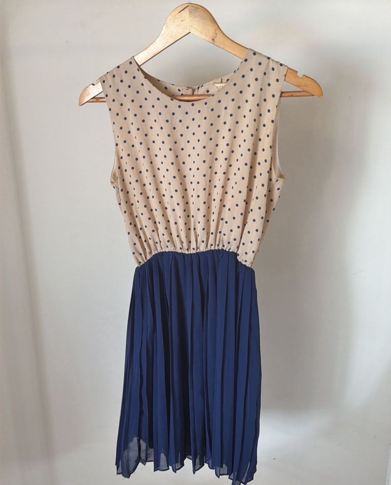 Chic Polka Dot &amp; Pleated Midi Dress