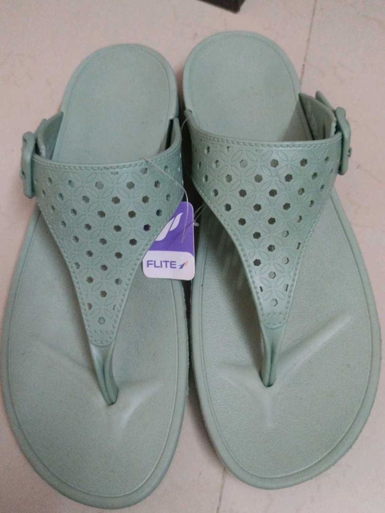 Flite Women's Green Buckle Sandals