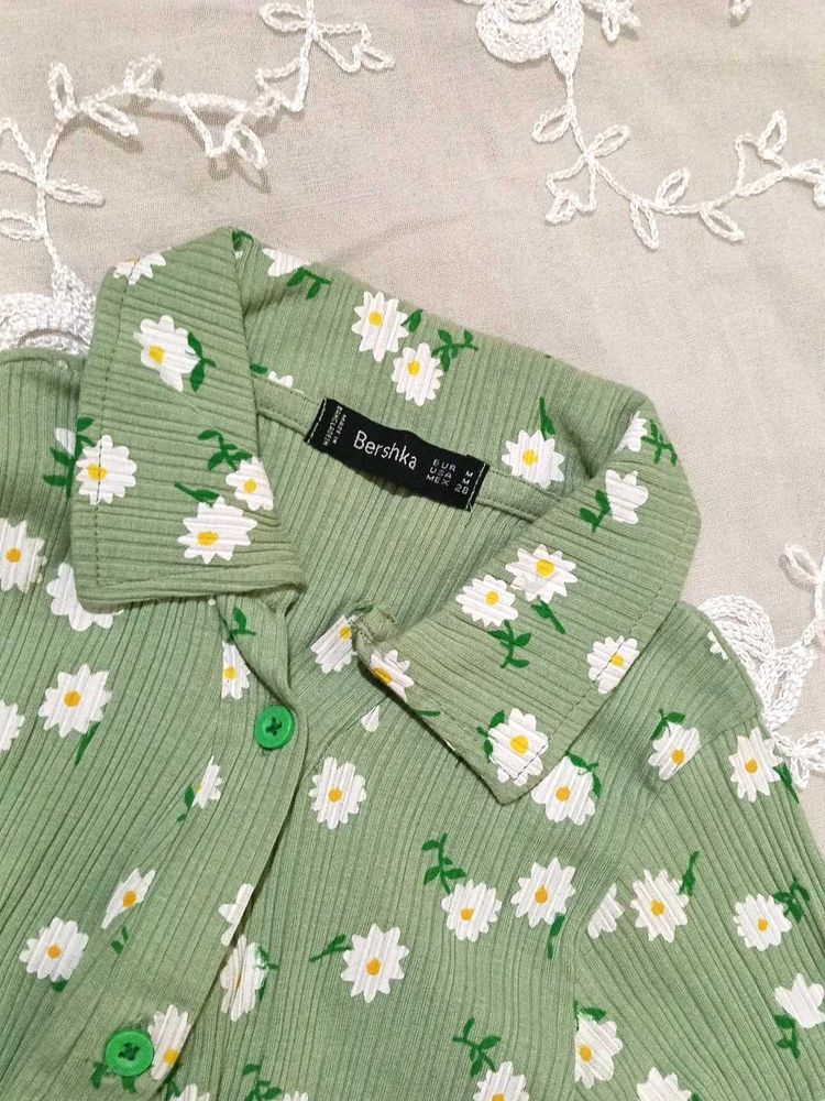Aesthetic Sage Green Daisy Button up top