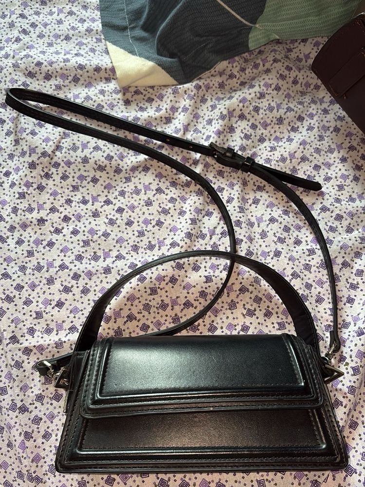 Chic Black Faux Leather Crossbody Bag