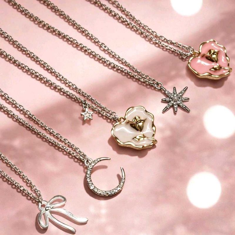 Aesthetic Chains