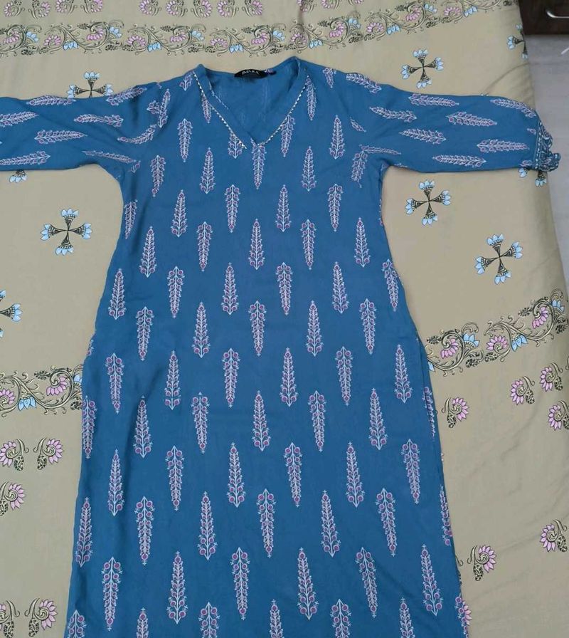 Straight V- Neck Printed Kurti