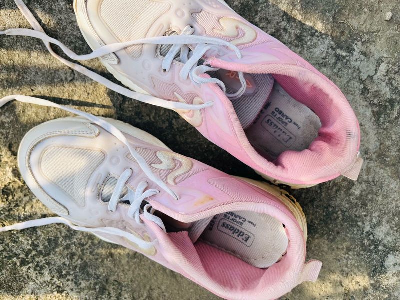Pink Sports Shoes🎀