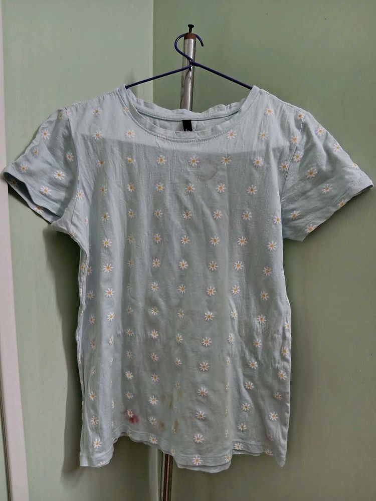 Cute Floral Embroidered Top