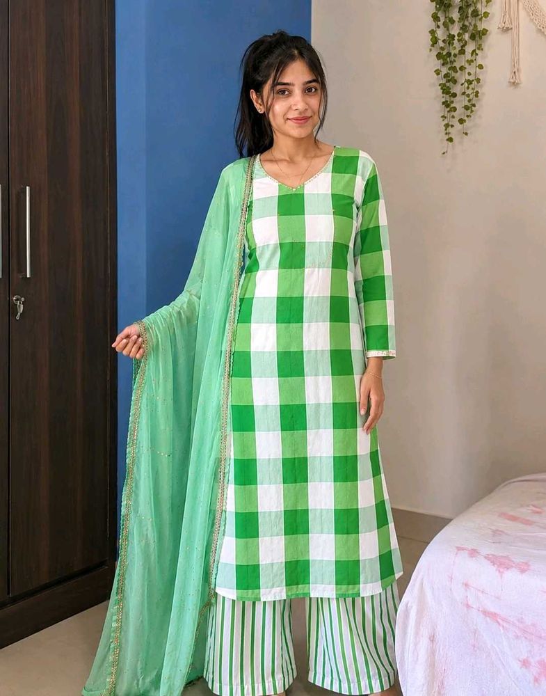 Green Checkered Kurta tauser with dupatta