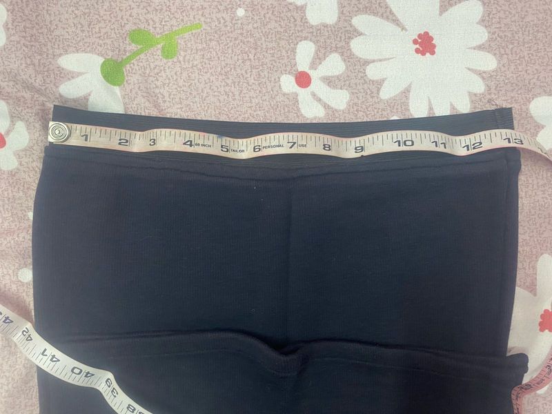 Comfy Black straight side slit long skirt