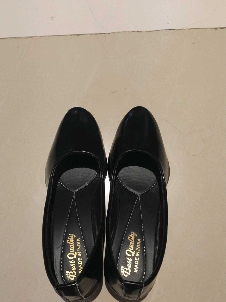 Black Patent Leather Bellies