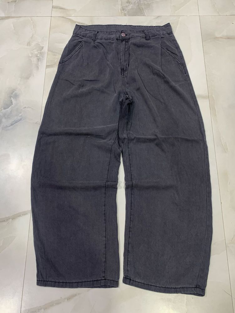 unisex baggy jeans