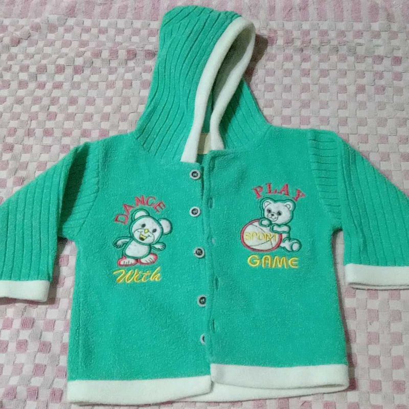 Cute Baby Green Hoodie with Bear Print