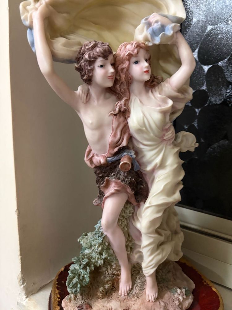 Elegant Couple Figurine LIMITED EDITION PIECE ‼️