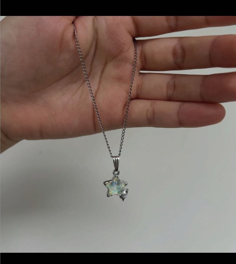 Sparkling Star Pendant Necklace