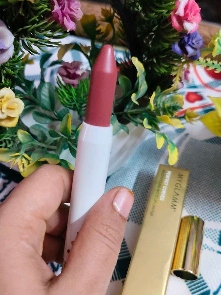 MyGlamm Perfect Curves Matte Lip Crayon-Passion Pa