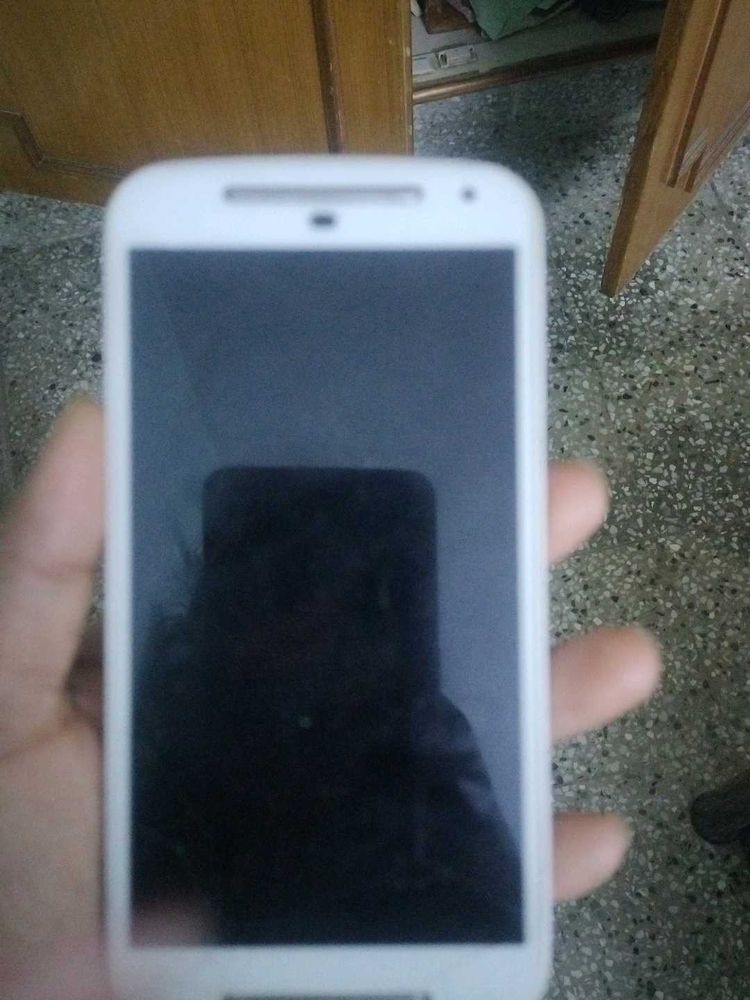 White Smartphone.... not working