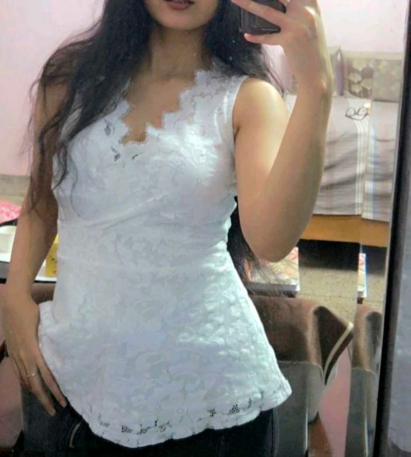 Elegant White Lace Sleeveless Top little deep neck