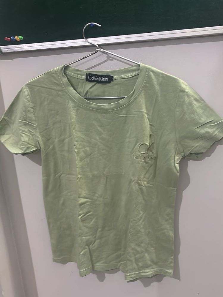 Calvin Klein T-Shirt