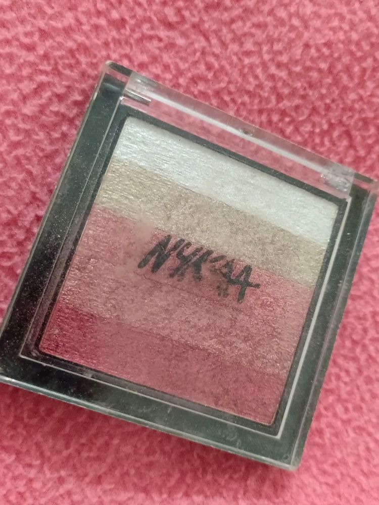 Nyka Blush &amp; Highlighter 2 In 1