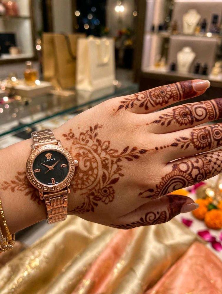 Elegant Rose Gold Versace Watch