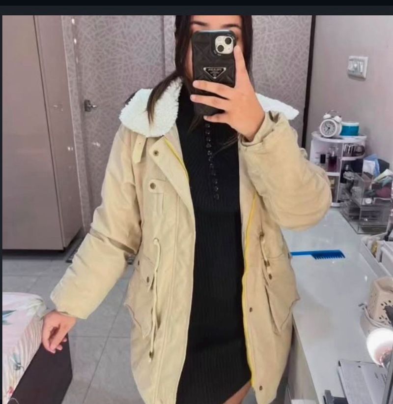Women's puffer jacket