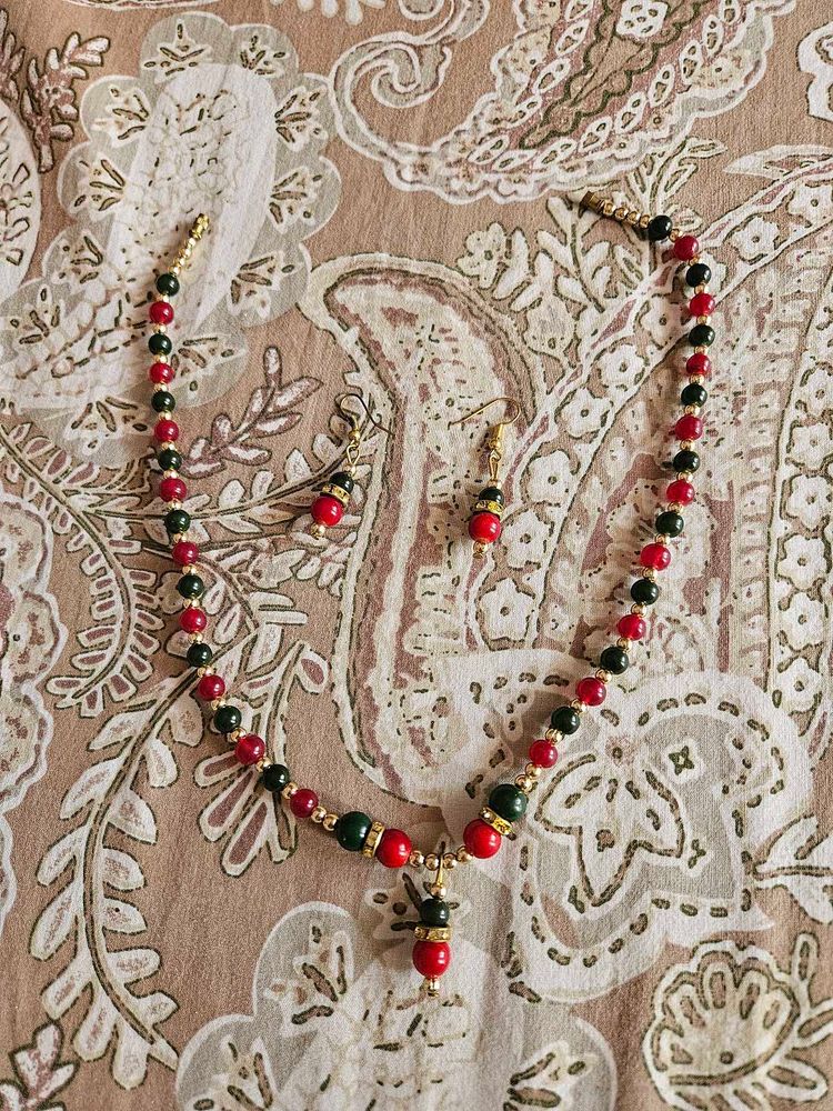New Beaded Necklace and Earrings Set