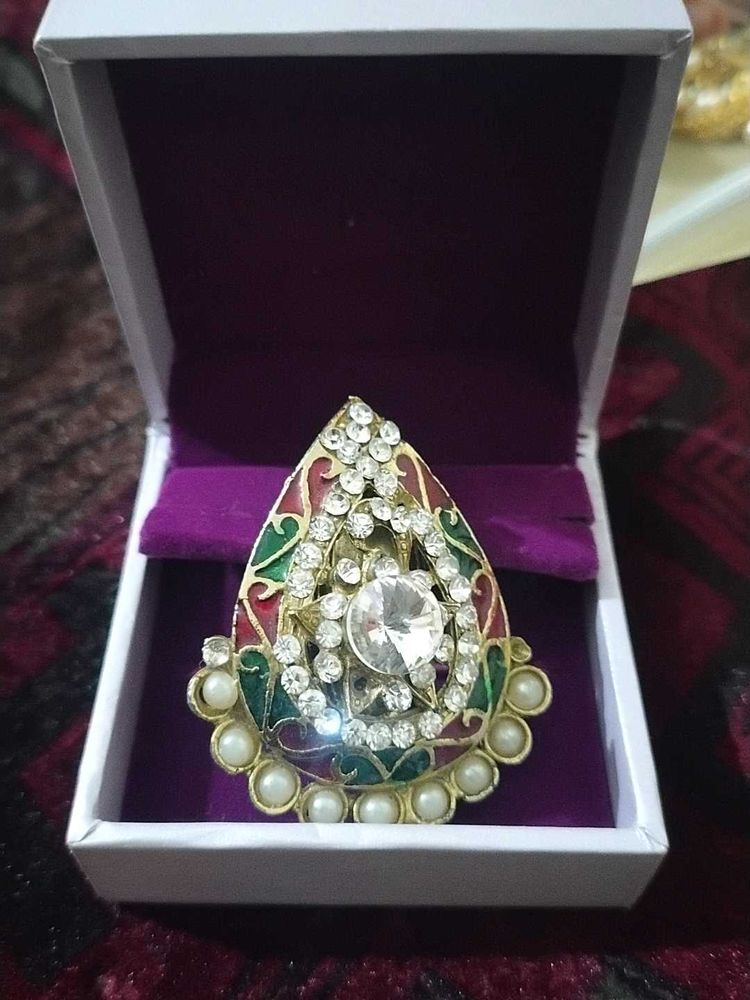 Vintage saree Pin