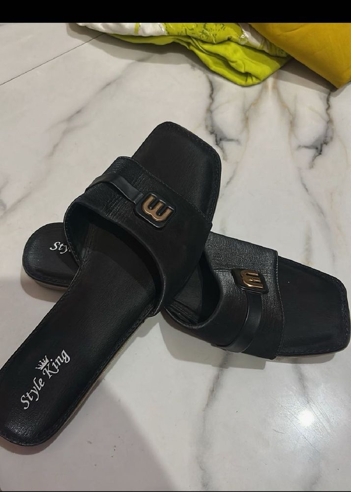 Stylish white  Textured flat-On Sandals combo