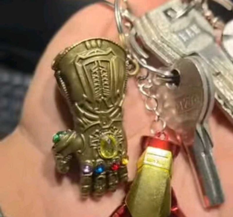 Marvel Iron Man Hand Keychain 🦾