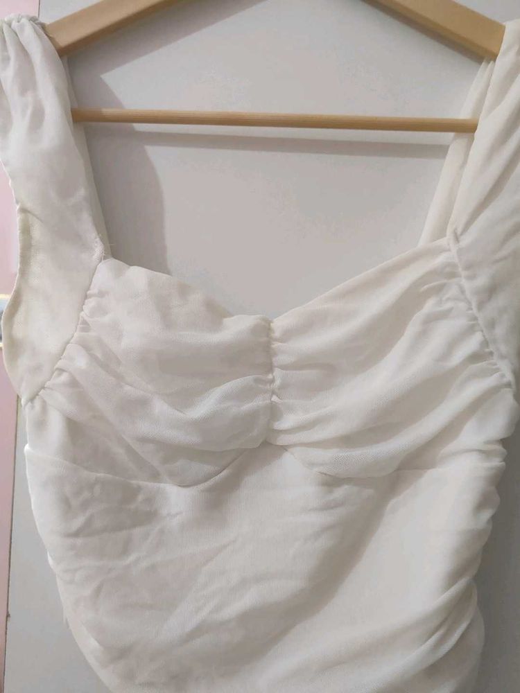 Chic White Ruched Top