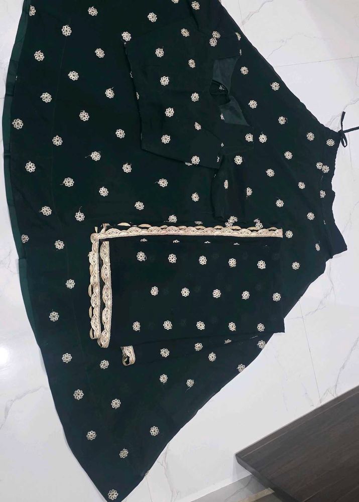 lehenga, blouse with odhani
