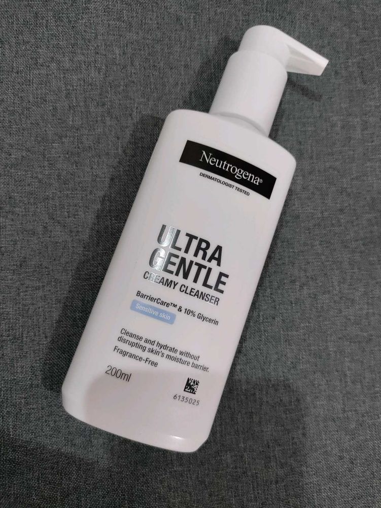 Neutrogena Ultra Gentle Creamy Cleanser