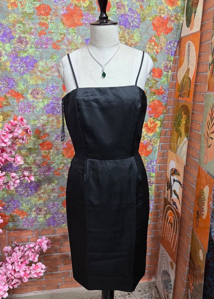 Elegant Black Spaghetti Strap Dress