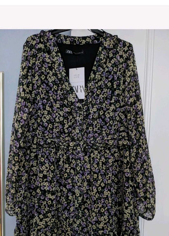 Chic Floral Print Mini Dress