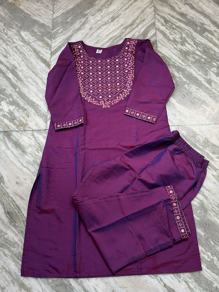 Elegant Purple Kurta Set with Embroidery