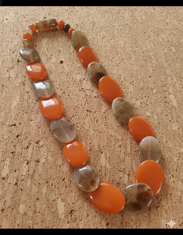 Vintage Style Oval Bead Necklace