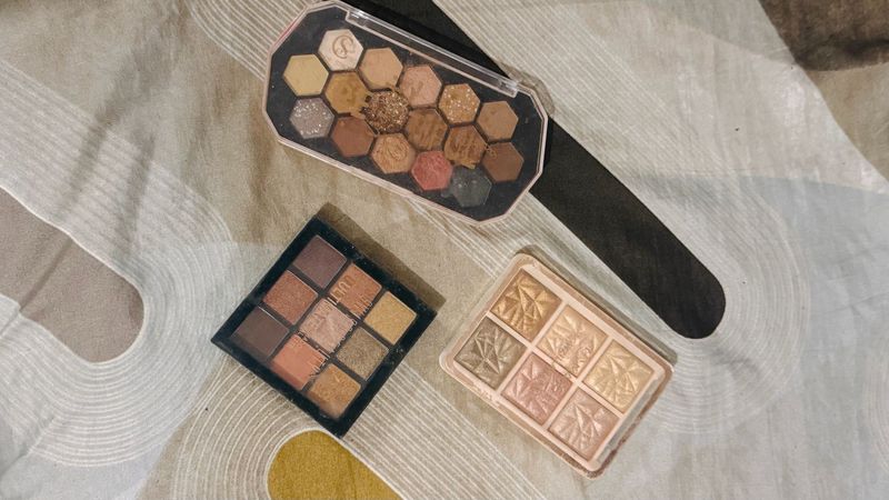 3 Eyeshadow Palettes Bundle