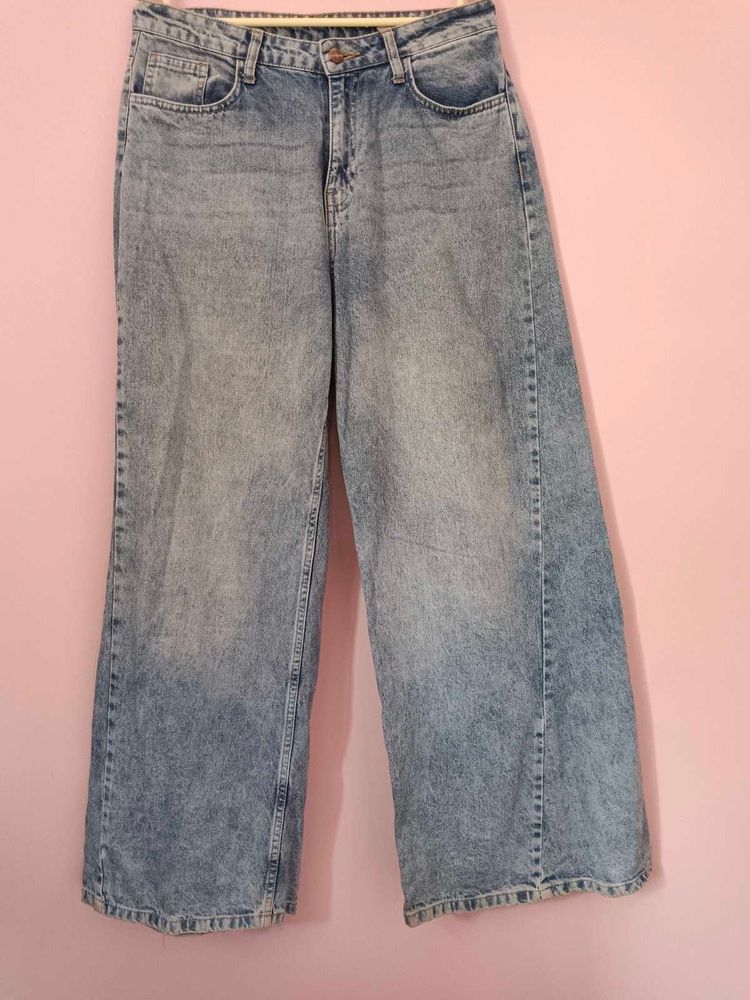 Light Wash super Wide Leg Jeans