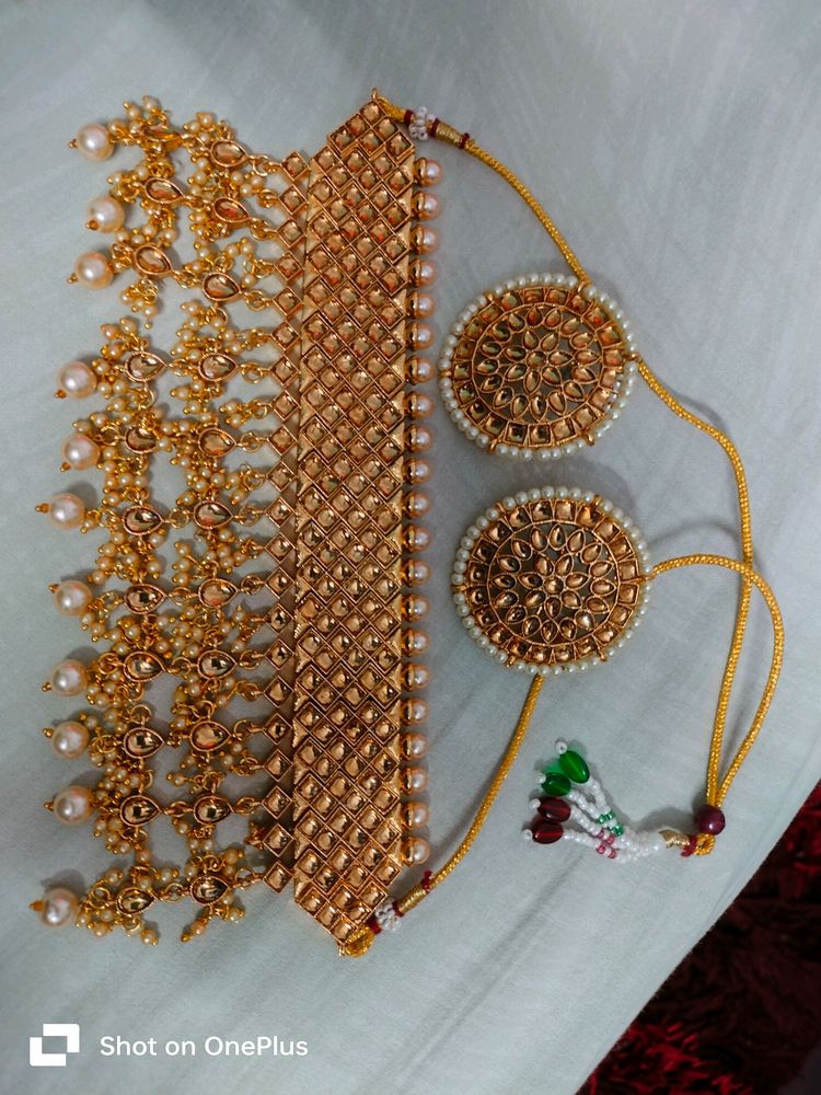 Heavy Pearl And Kundan Choker Set With Stud